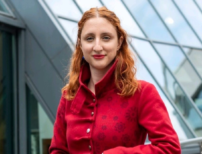 ‘Monbazillac’: a poem by Julie Irigaray